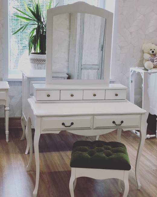 Туалетный стол Малонн Ави с секретером и зеркалом Белый