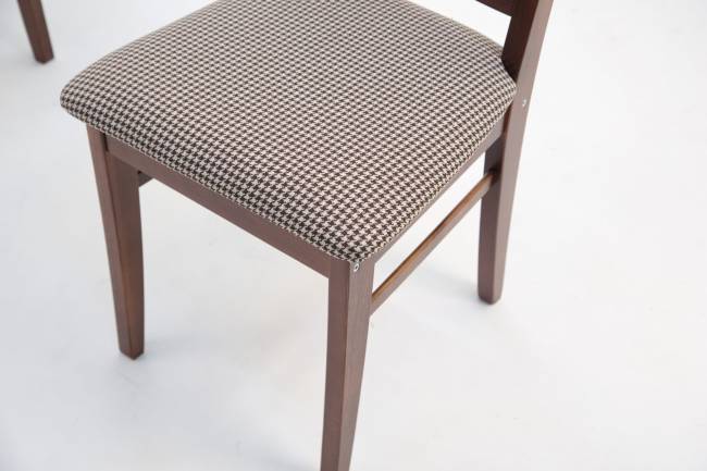 Стул Ингольф ПМ орех/гусиная лапка бежевый