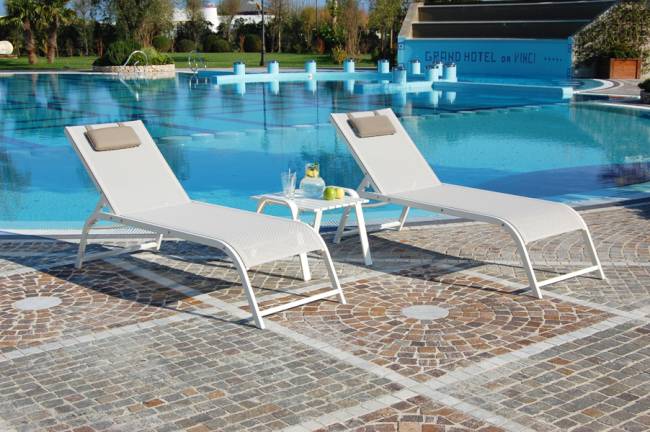 Шезлонг-лежак металлический Comfort 2080х620х400 мм